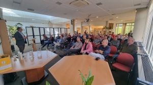 Marc Ottelé in zijn nieuwe rol als voorzitter tijdens de jaarvergadering van Stutech (locatie: Betonhuis Woerden)